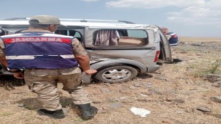 Siverekte trafik kazası: 2si bebek 4 yaralı