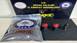 Sıvı kannabinoid maddesi ile yakalanan uyuşturucu satıcısı tutuklandı