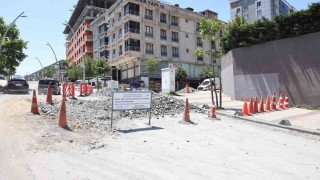 Sultangazide Eski Habipler Mahallesinde yağmur suyu hattı çalışması