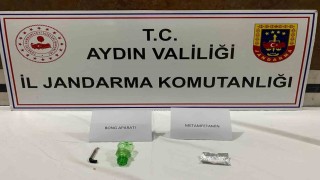 Şüpheli hareketleri ele verdi, uyuşturucuyla yakalandı