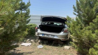 Takla atan otomobildeki kişi yaralandı