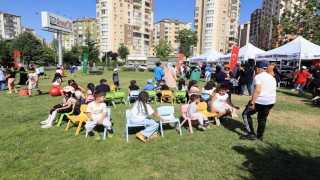 Talas Belediyesinden çocuklara karne hediyesi