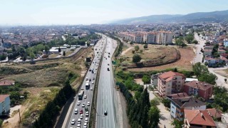 Tatilciler erkenden yola çıktı, TEMde zaman zaman kuyruk oluşuyor