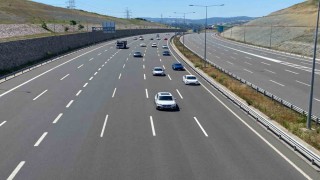 Tatilciler yolda, Kocaeli geçişinde yoğunluk yok