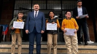 Tatvan Sultan Alparslan İHOdan 3 öğrenci 500 tam puan aldı