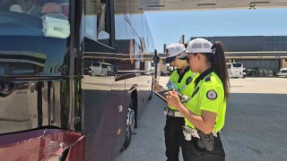 Tekirdağ Otogarında bayram öncesi yolcu ve şoförlere trafik uyarısı yapıldı