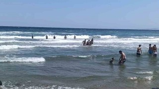 Tekirdağda boğulma tehlikesi geçiren 3 kişiden biri hayatını kaybetti