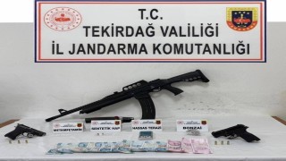 Tekirdağda jandarmadan ruhsatsız silah ve uyuşturucu operasyonları