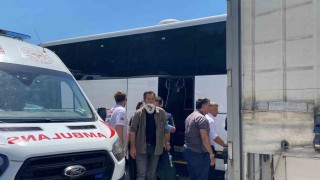 TEMde 2 tır ve yolcu otobüsü kazaya karıştı: 1i ağır 3 yaralı
