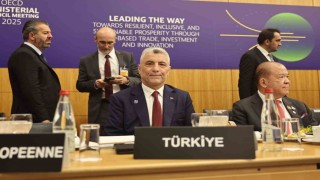 Ticaret Bakanı Bolat, Fransada