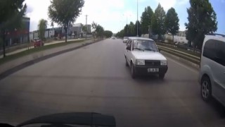 TOFAŞ ile ölümüne makas kamerada... Kaza böyle teğet geçti