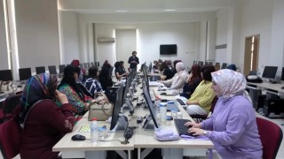 Tokatta kadın girişimcilere yapay zekâ eğitimi verildi