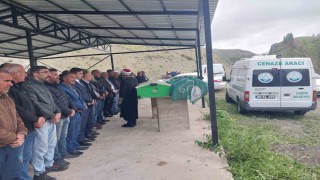 Traktör kazasında ölü bulunan çift son yolculuğuna uğurlandı
