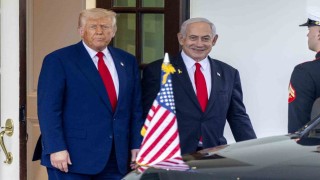Trump, Netanyahunun yargılandığı yolsuzluk davasının iptalini istedi