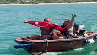 Tuna Tunca, Manş Denizini yüzerek geçen otizmli ilk Türk sporcu oldu