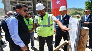 Tuncelinin en riskli ilçesinde depreme dirençli 281 konutun yapımı sürüyor