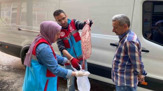 Türkelide kaçak avlanan 363 kalkan balığı vatandaşa dağıtıldı