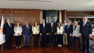 Türkiye Satranç Federasyonundan, İZTOya ziyaret