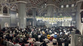 Türkiyede ilk Kurban Bayramı namazı Iğdırda kılındı