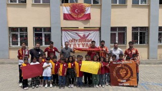 Ultraslan Tatvandan minik taraftarlara forma sürprizi