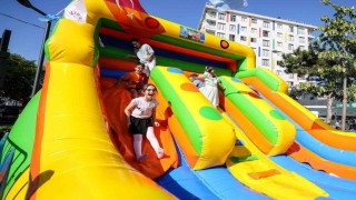 Ümraniyenin parklarında yaz coşkusu: Çocuk festivali başladı