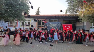 Umurlu Atatürk İlkokulunda mezuniyet heyecanı