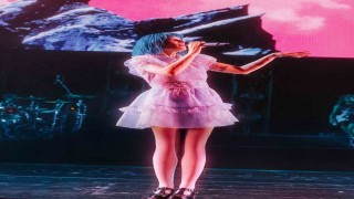 Ünlü yıldız Halseyden konser öncesinde Türk hayranlarına dikkat çekici mesaj