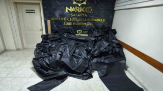 Uyuşturucu emdirilmiş kumaşları satıyorlardı, yakalandılar