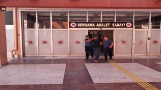 Uyuşturucu tacirleri motosikletli polislere yakalandı