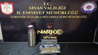 Uyuşturucu tacirleri Sivasta yakayı ele verdi