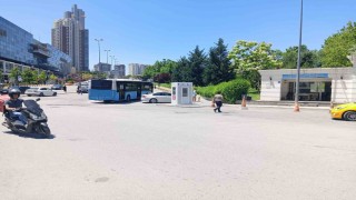 Vale ile otobüs şoförünün demir çubuklu kavgası kamerada