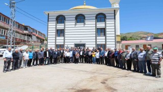 Vali Aydoğdu, Ekecik köyünde vatandaşların taleplerini dinledi