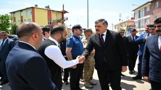 Vali Çiftçiden Köprüköy çıkarması