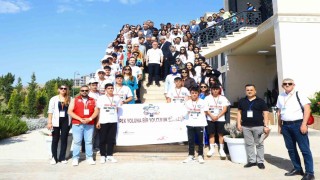 Vali Hatipoğlu, öğrencilerle bir araya geldi