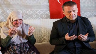 Vali Sözerden şehit ailesine ziyaret