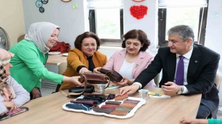 Vali Yavuz Aile Destek Merkezinde kadınlarla buluştu