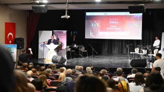 Vali Yavuz: Her çocuğun elinden tutmak, geleceğe umut olmaktır
