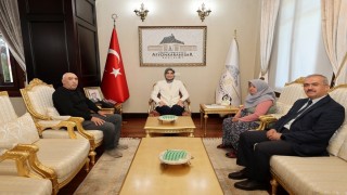 Vali Yiğitbaşı, şehit ailesini makamında ağırladı