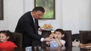 Valiyle dondurma yeme hayali kuran minikler unutulmaz bir gün yaşadı