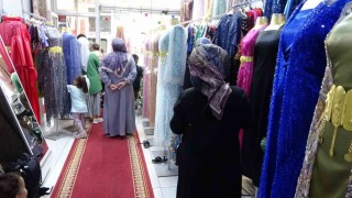 Vanda yöresel kıyafetlere yoğun ilgi
