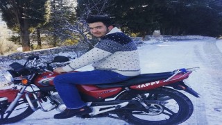 Virajı alamayarak uçurumdan uçan genç motosikletçi öldü