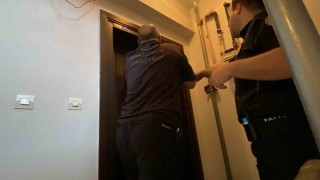 Yalnız yaşadığı evde baygınlık geçiren yaşlı kadın için ekipler seferber oldu