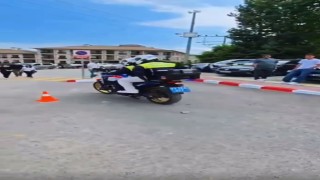 Yalovada kimliğini unutan öğrencinin imdadına motosikletli jandarma yetişti