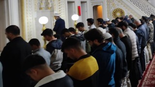 Yüksekova Anadolu İmam Hatip Lisesi öğrencilerinden anlamlı Filistin duyarlılığı: Sabah namazında buluştular