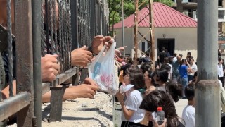 Yüksekovada LGS sınavına giren öğrencilerin molasında ilginç görüntüler oluştu