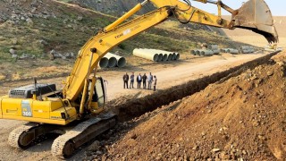 Yüksekovanın tarımına dev yatırım: Sulama projesinde boru döşeme çalışmaları başladı