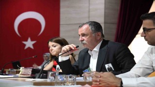 Yunusemre Millet Çarşısına Ferdi Zeyrek ismi verildi