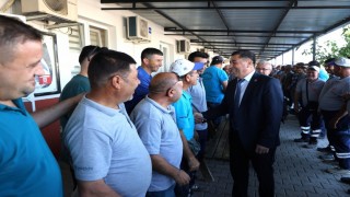 Yunusemrede personel bayramlaştı