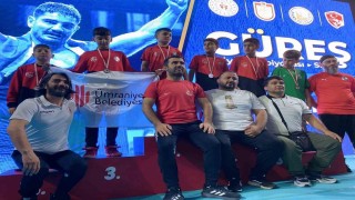 Yunusemreli güreşçiler Türkiye şampiyonu oldu