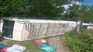 Zonguldakta minibüs devrildi: 3 yaralı